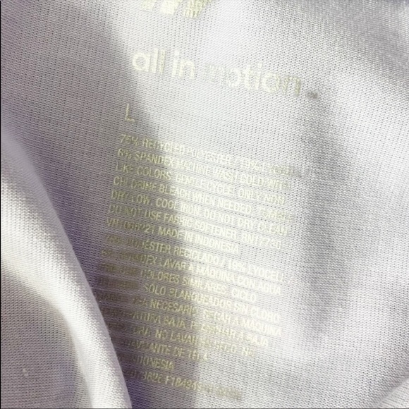 NWOT All In Motion Tie Back Short Sleeve V-Neck T-Shirt Top Purple Size Large - Picture 4 of 5